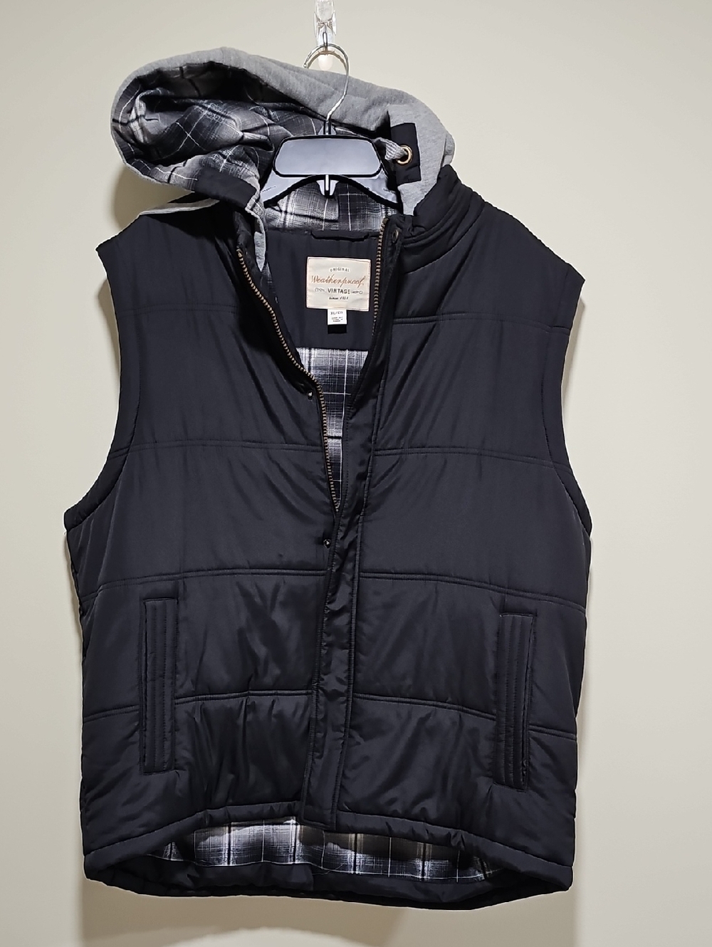 Weatherproof Men's Black Quilted Vest with Gray Hood
